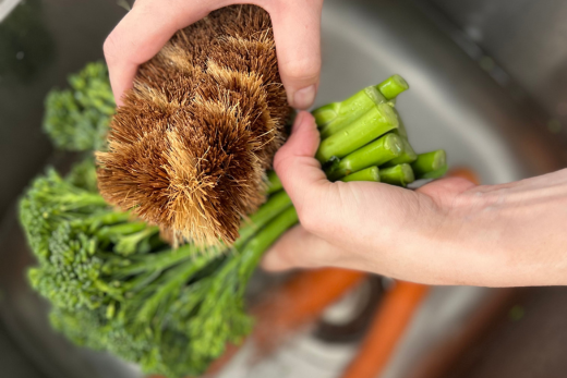 How To Wash Fruit and Vegetables & Remove Pesticides Naturally