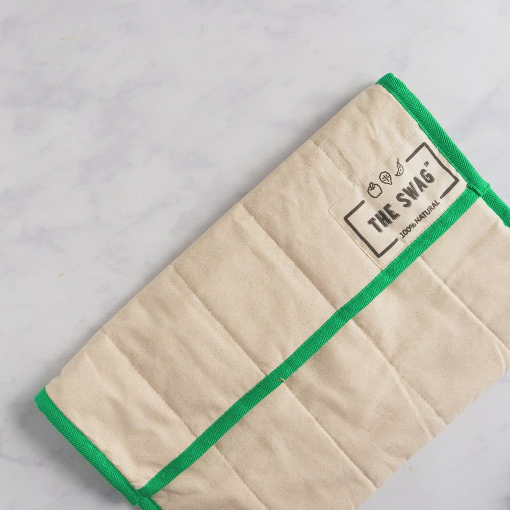 
                      
                        Load and play video in Gallery viewer, The Swag stop motion video of fruit and veggies being placed into a small reusable produce bag for the fridge showing how much this Swag produce bag can hold - The Swag AU
                      
                    